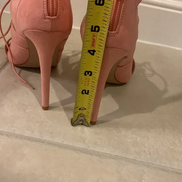 Madden girl peach Color sandals - Picture 10 of 15